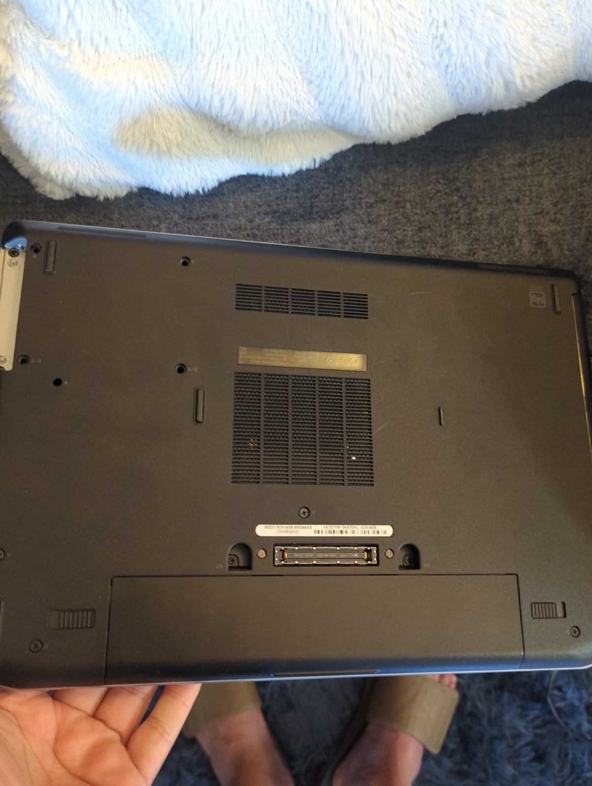 Dell Latitude E-6420 i-5-2nd Gen, 8GB Ram, DvD R/W, No HDD Pls Read Description.