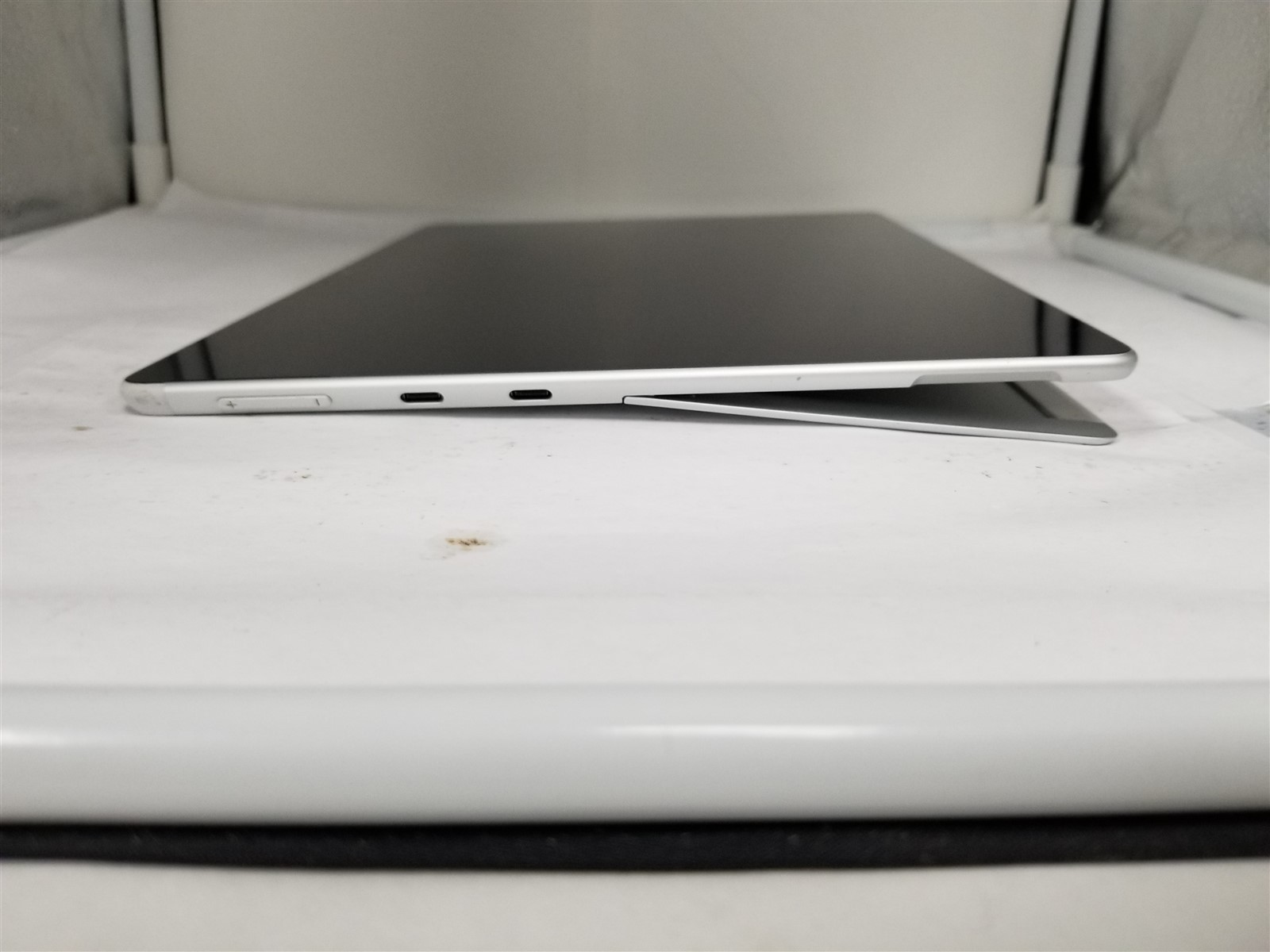 Microsoft Surface Pro X SQ1 13″ 8GB/128GB Silver Reduced Price VW6342
