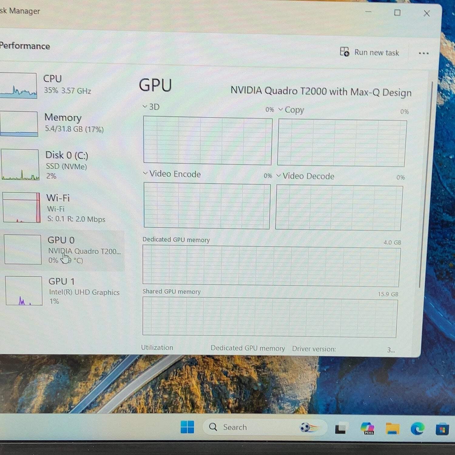 Lenovo ThinkPad P1 Gen 3 i7-10750H 2.6GHz 32GB RAM 500GB SSD Quadro T2000 Max-Q