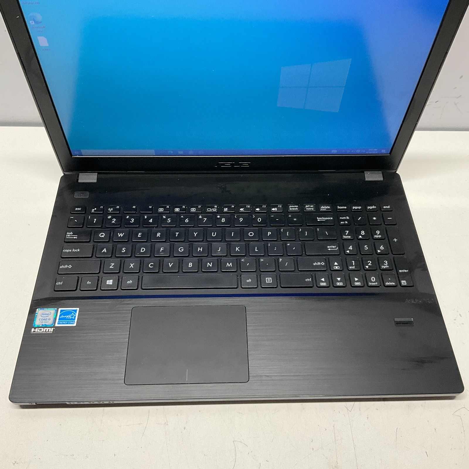 ASUS PRO P2540UA | INTEL CORE I5-7200U 128GB SSD 8GB Windows 10 Pro Laptop