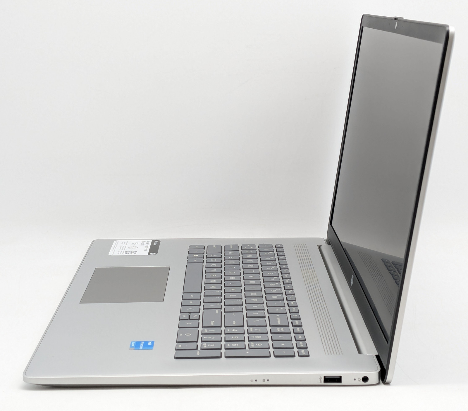 HP Laptop 17-cn0276nr 17.3″ Intel Pentium Silver N6000 8GB DDR4 512GB SSD W11H