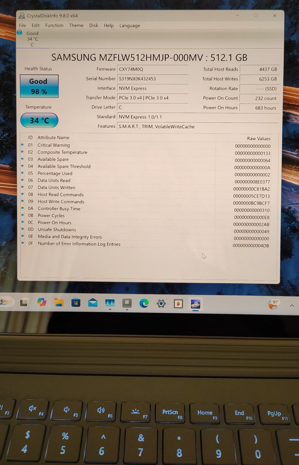 Microsoft 13.5″ Surface Book 2 i7-8650U 16GB 512GB SSD NVIDIA GeForce Win 11 Pro