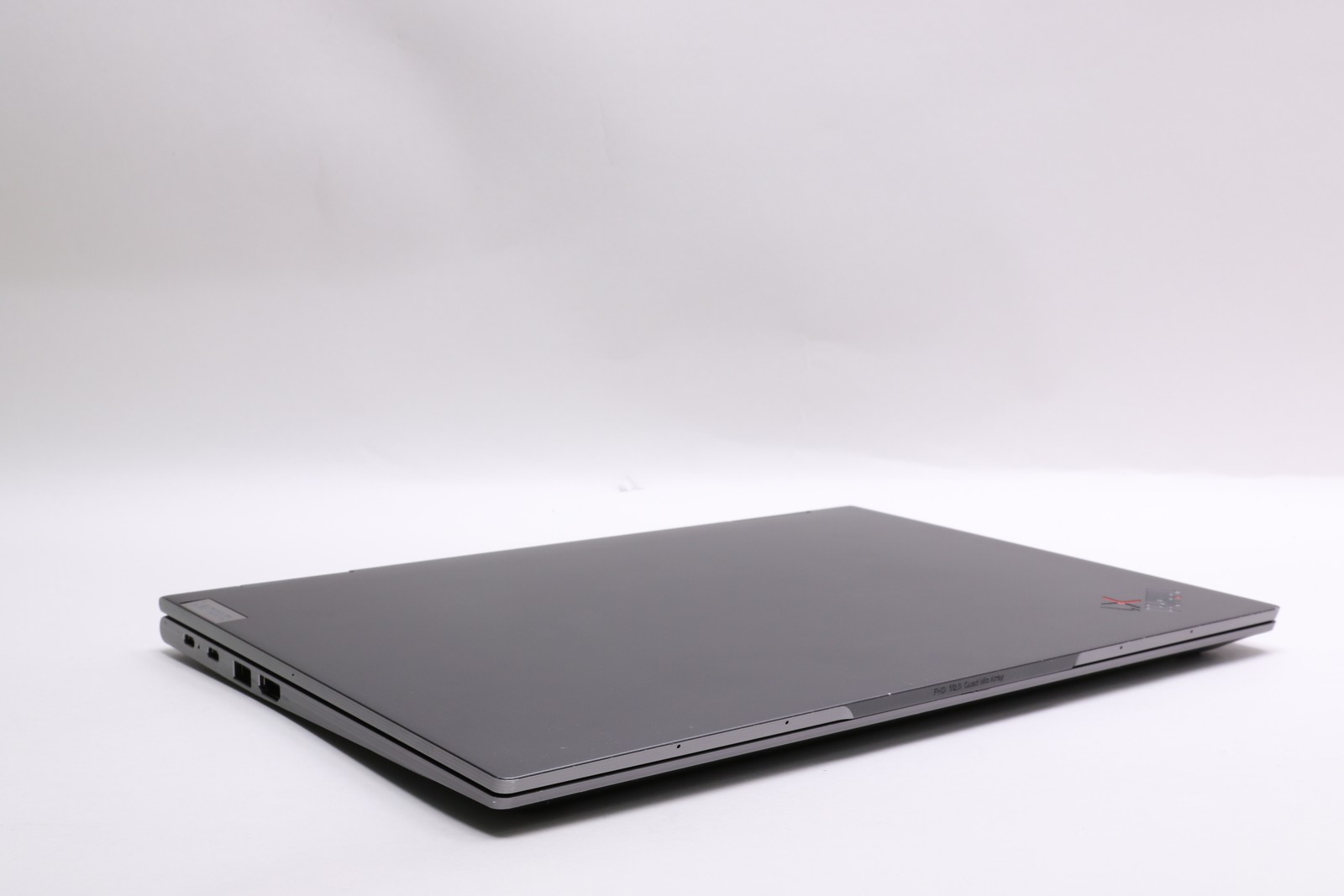 14″ UHD+ 4K Lenovo ThinkPad X1 Yoga Gen 7, i7-1270P, 32GB, 512GB SSD, Touch