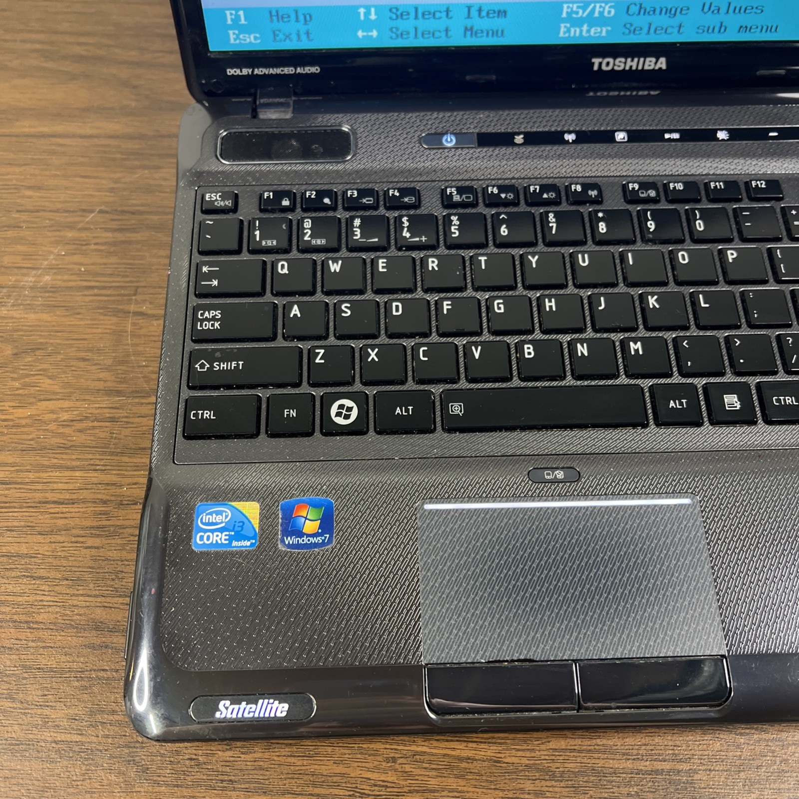 Toshiba Satellite A665 15″ Laptop Intel Core i3 M370 – BOOTS TO BIOS