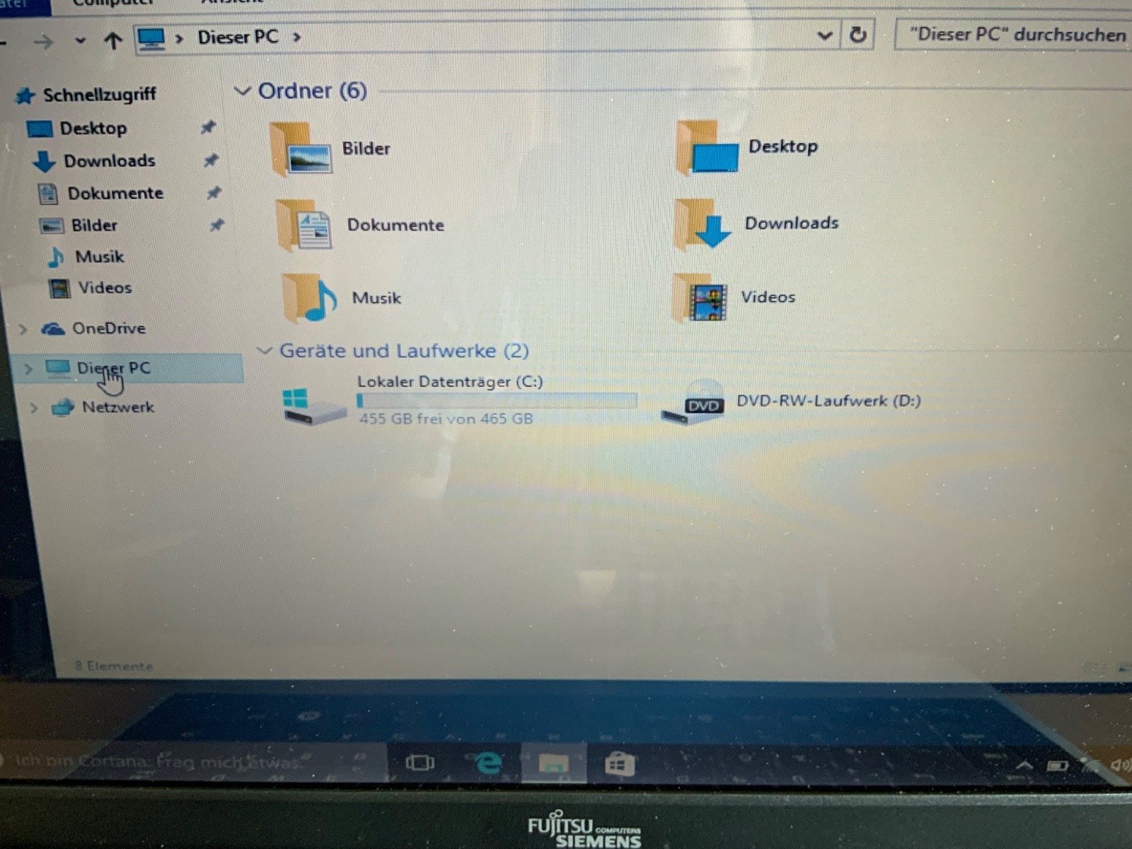 Laptop Fujitsu Siemens AMILO with Windows 10