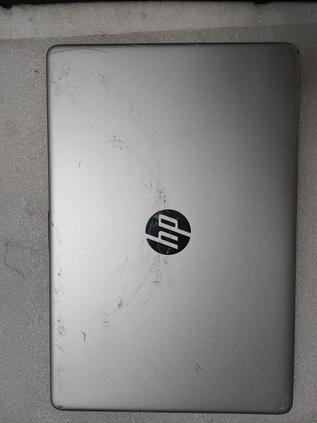 HP AMD Ryzen 3 3250U with Redeon Graphics @ 2.60GHz, 4GB RAM , NO HD FOR PARTS