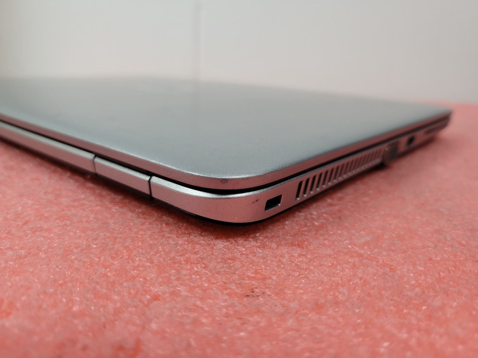 HP EliteBook 840 G3 i5-6200U@2.3GHz 8GB RAM *No Battery/HDD/OS/BIOS* | C857