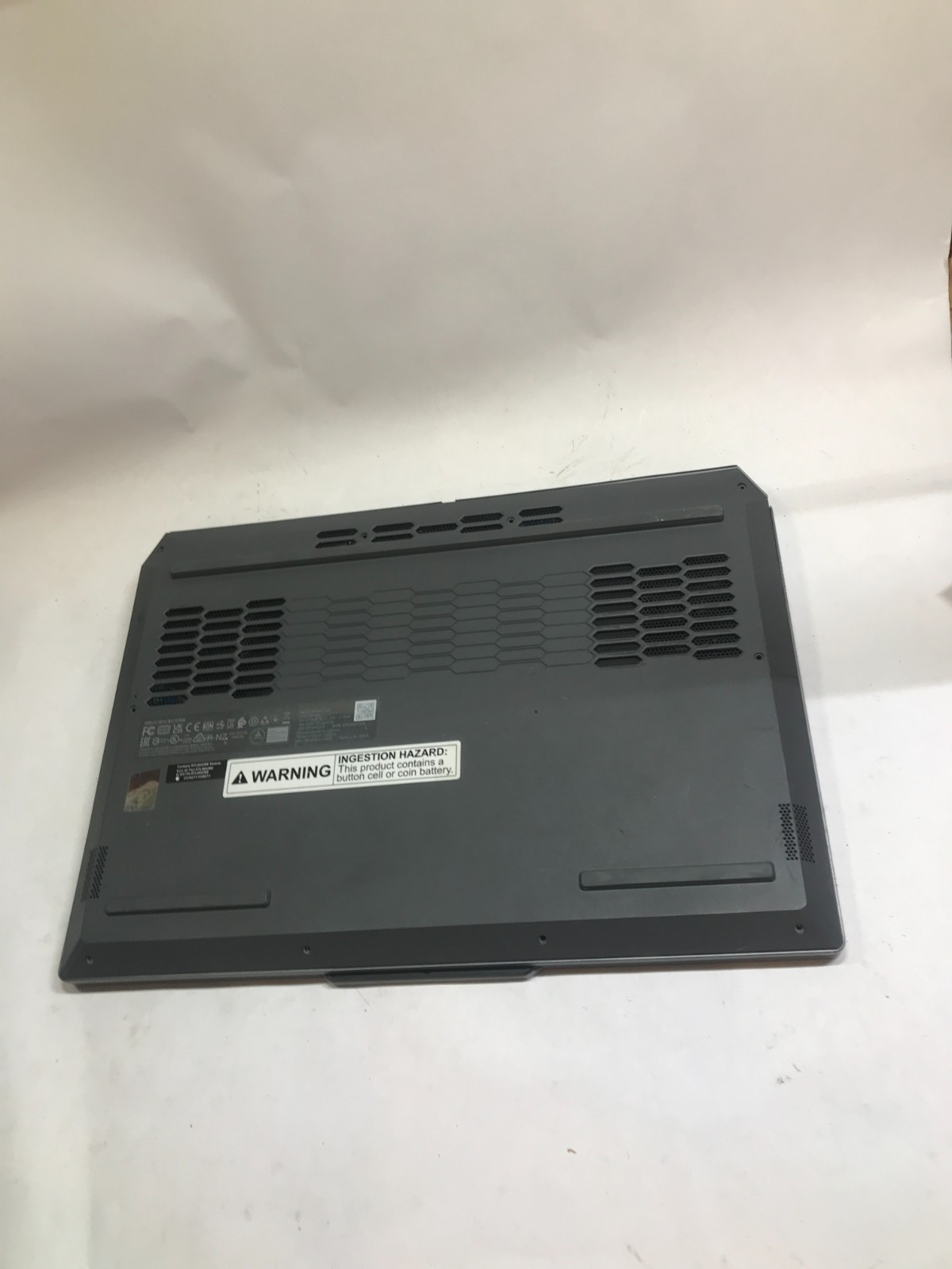 Lenovo LOQ 15IAX9 15″ Intel Core i5-12450HX NO RAM NO SSD/OS RTX 3050 For Parts