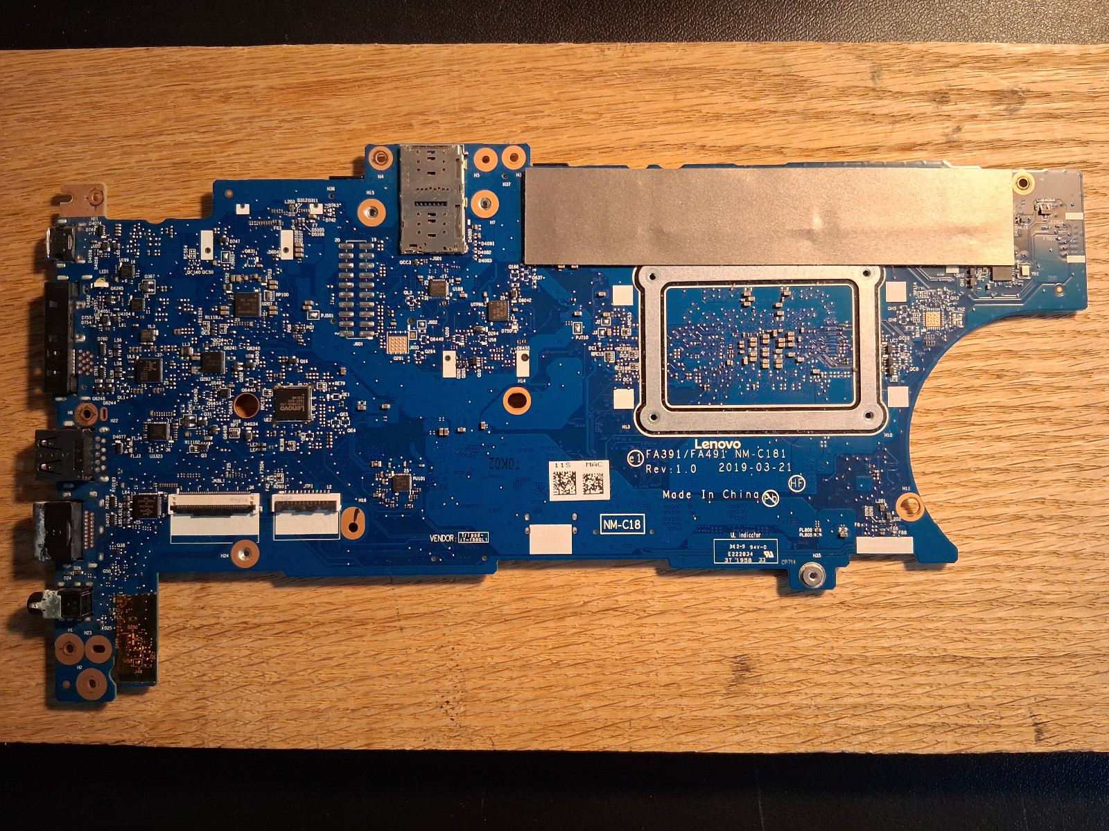 Lenovo ThinkPad T495s X395 Ryzen 7 Pro 3700U 16GB Motherboard NM-C181