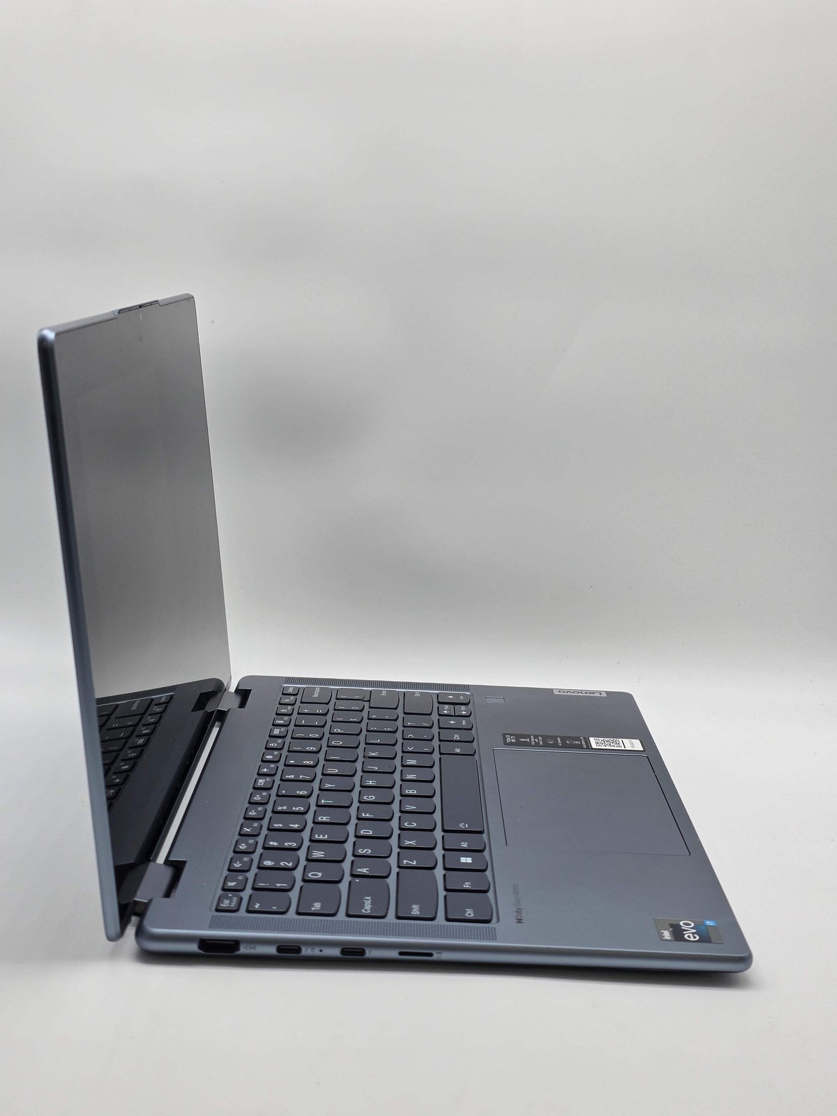 Lenovo Yoga 7i 14″ 2-in-1 Touch Laptop i7 16GB RAM 512GB SSD Blue