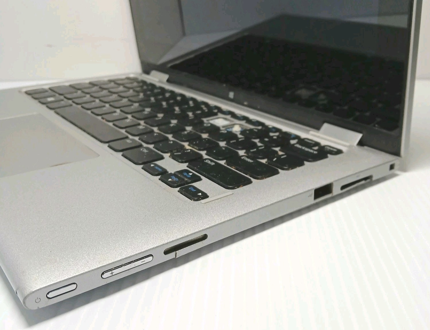 Dell Inspiron 11 3147 Intel Pentium 2.16GHz 4GB RAM No Hard Drive Or Battery