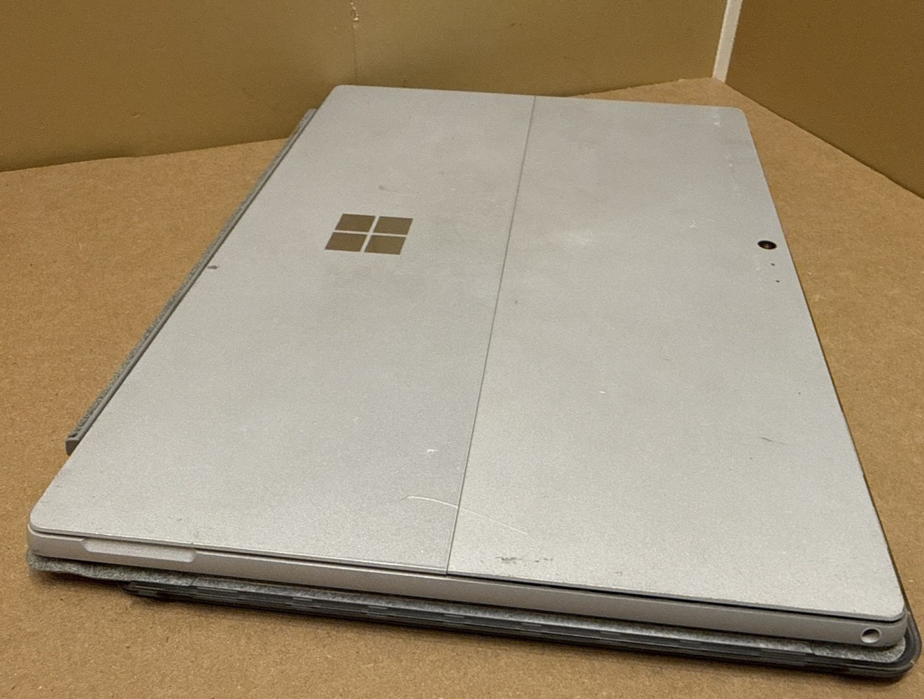 Microsoft Surface Pro 6 12.3″ i7-8650U 16GB RAM 512GB SSD Without AC Adapter