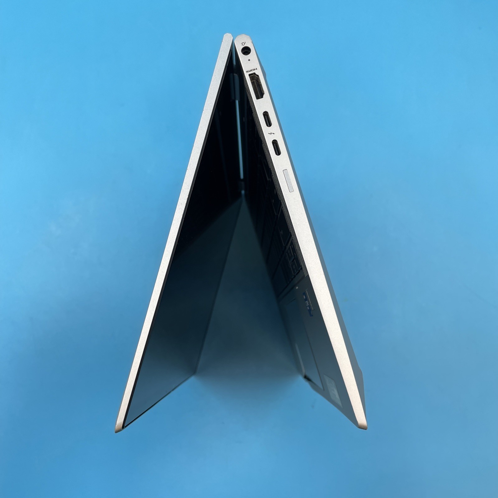 HP EliteBook x360 830 G8 | i7-1185G7 | 16GB RAM | 512GB SSD | NO OS | 75% BATT