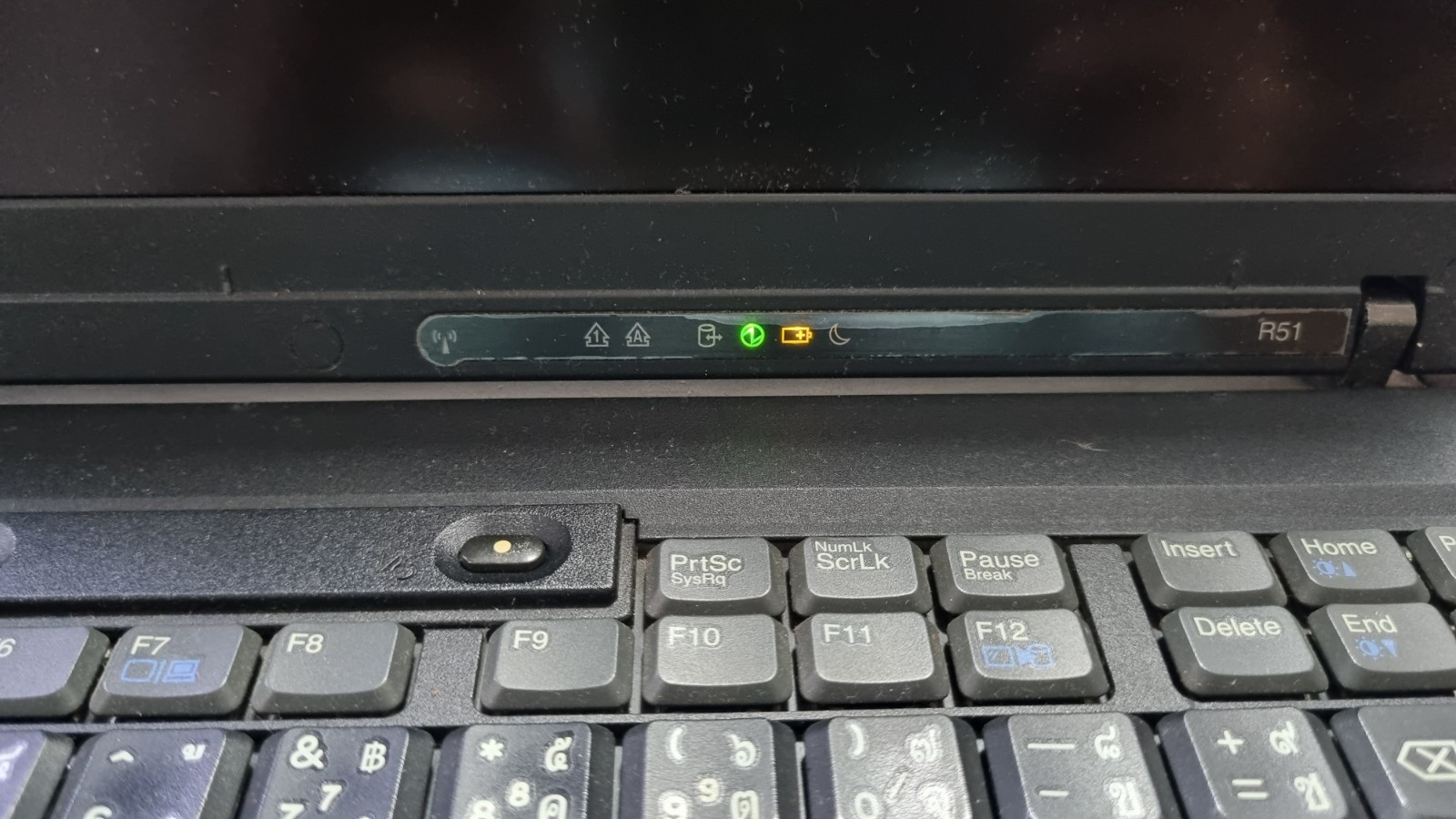 Vintage IBM THINKPAD R51 Thinkpad 2888 Laptop