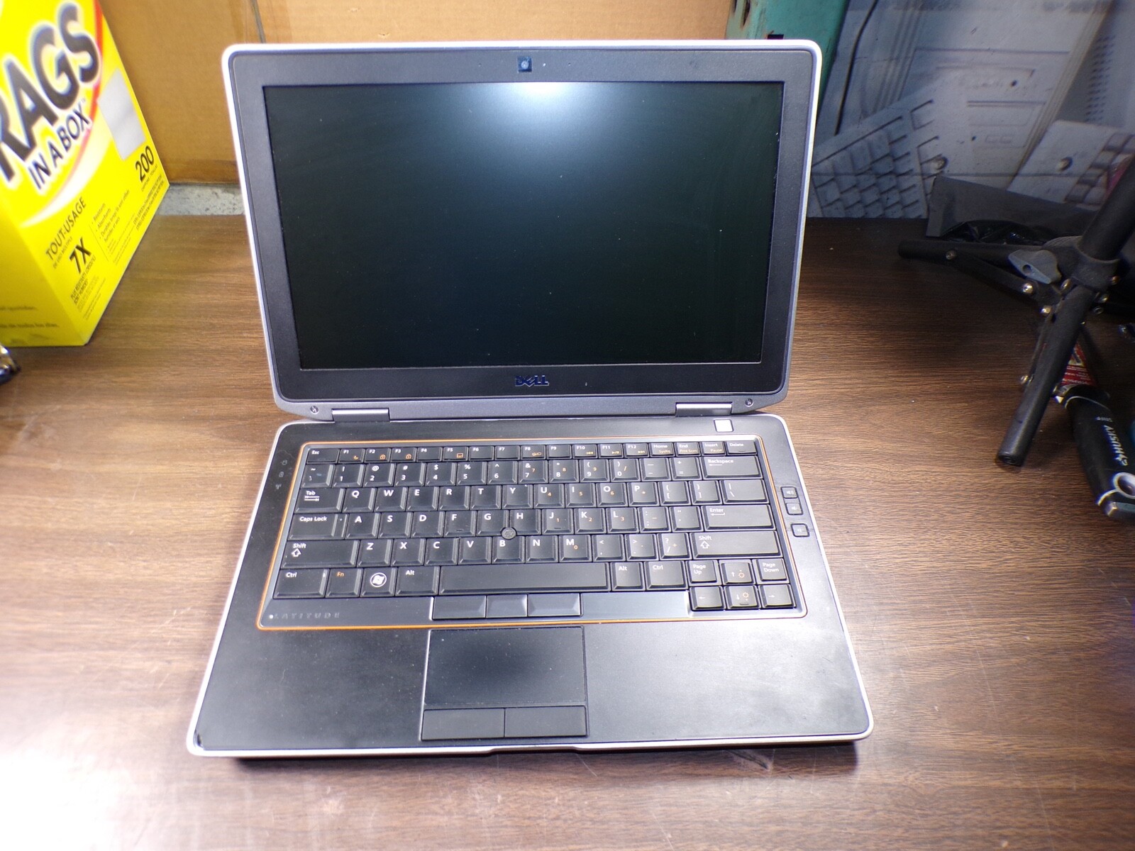 DELL LATITUDE E6320 INTEL i5-2520M 2.5GHZ 4GB RAM **NO HD/ NO CADDIE/ NO OS