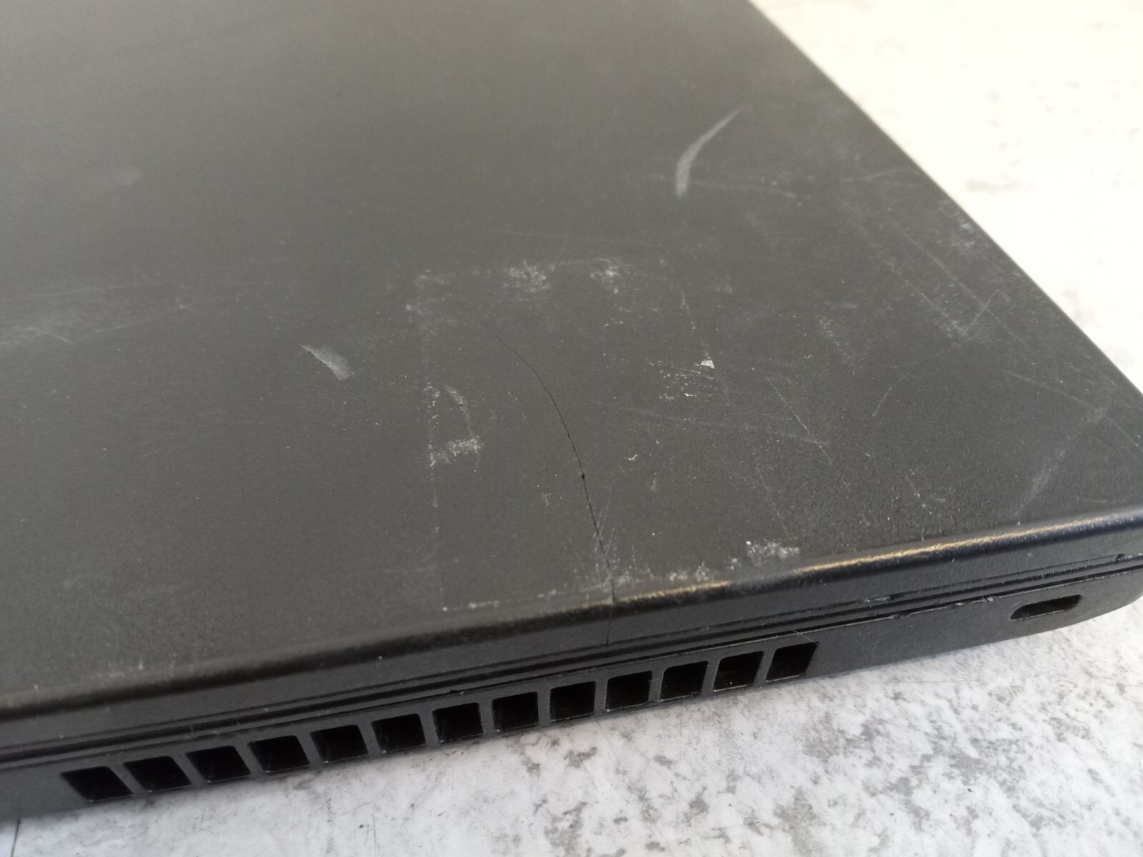 Lenovo ThinkPad L480 14″ Laptop Intel Core i5-8250U – POWER DEAD -RR