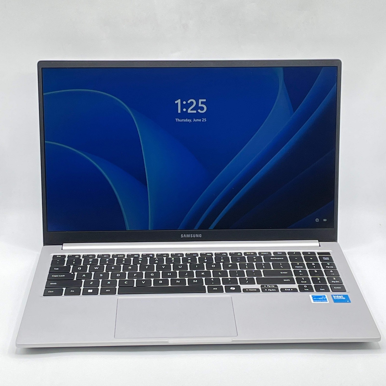Samsung Galaxy Book4 NP750XGK 15.6″ Core 7 150U 1.8GHz 16GB RAM 512GB SSD
