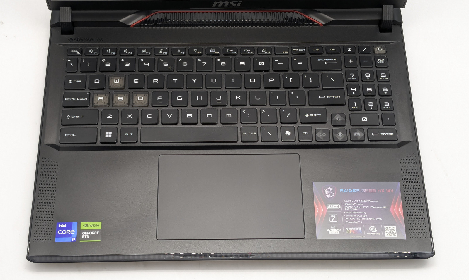 MSI Raider GE68 HX 14VGG 16″ i9-14900HX 32GB DDR5 1TB SSD RTX 4070 Windows 11H