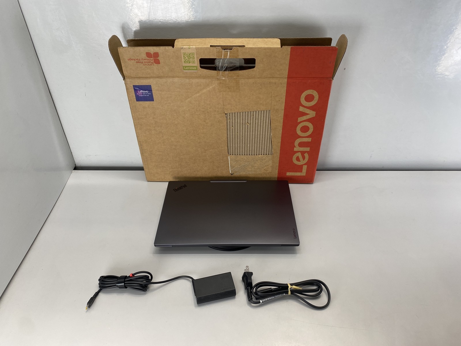 Lenovo Laptop ThinkPad X9-14 Gen 1 14″ Intel Core Ultra 7 258V 1TB- Gray