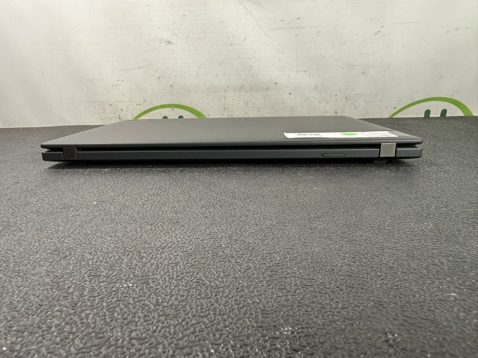 Lenovo ThinkPad T14s Gen 3 14″ WUXGA i7-1270P 32GB 512GB DDR5 LTE Touch Laptop