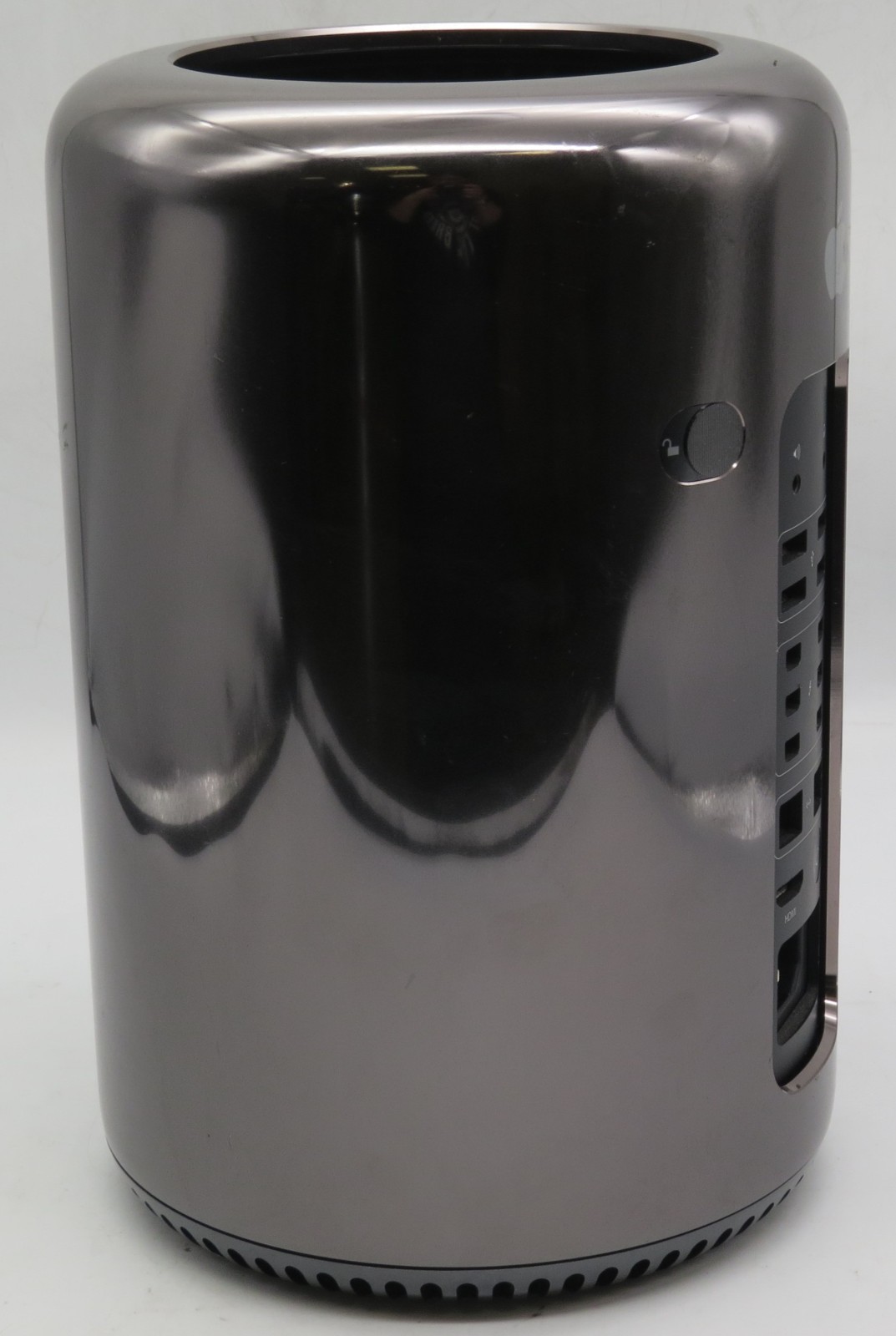 Apple Mac Pro/Xeon E5 @ 3.5 GHz/16GB RAM/AMD FirePro/ No Storage/No OS