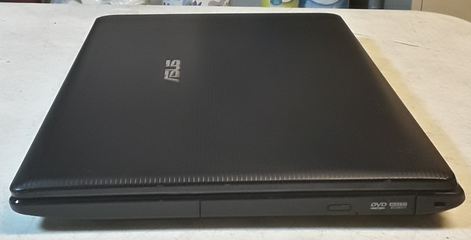 Windows 10 MINT ASUS F75A 17.3″ Intel Core i3 2.30GHz 8GB RAM 500GB and Charger