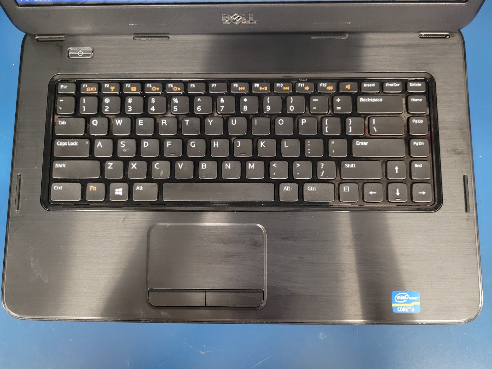 Dell Inspiron 3520 Intel i3-2350M 2.30GHz 4GB RAM 500GB HDD Win 10/11 Charger