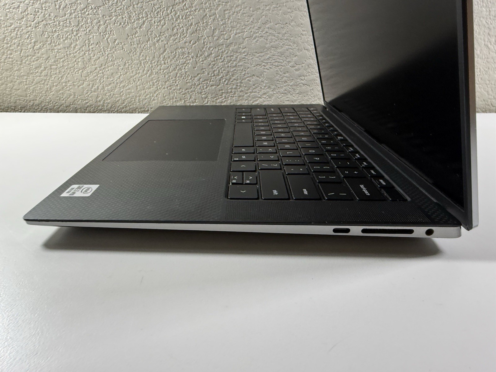 DELL PRECISION 5550 I7-10875H 512GB 16GB NVIDIA T2000 WIN 11 PRO NO BATTERY