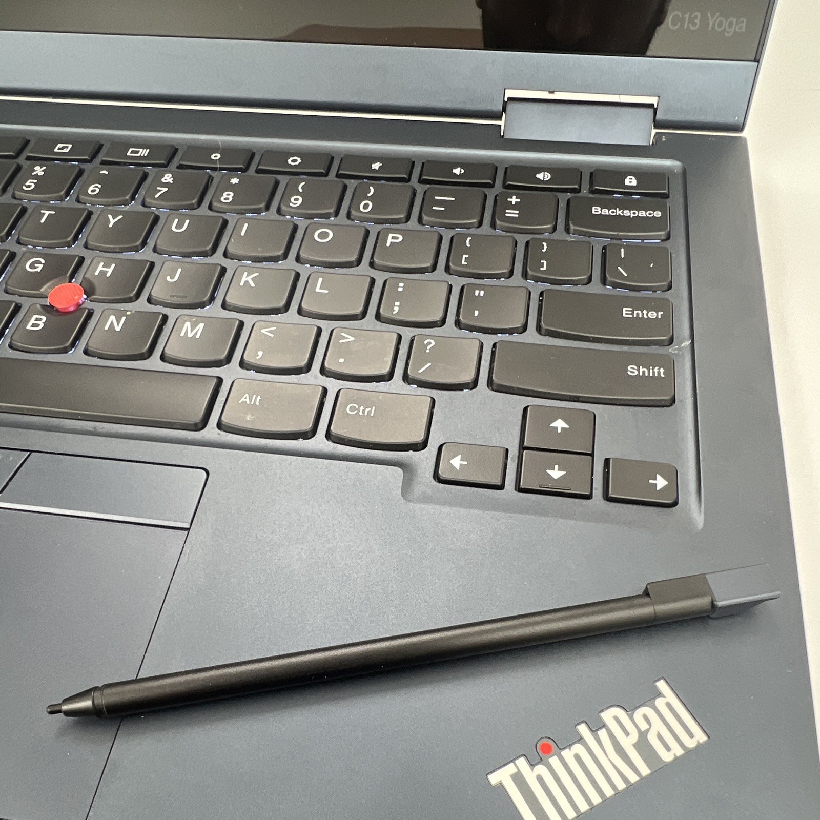 Lenovo ThinkPad C13 Yoga 13in Athlon Gold 4GB 32GB 2-in-1 Blue + SD Card