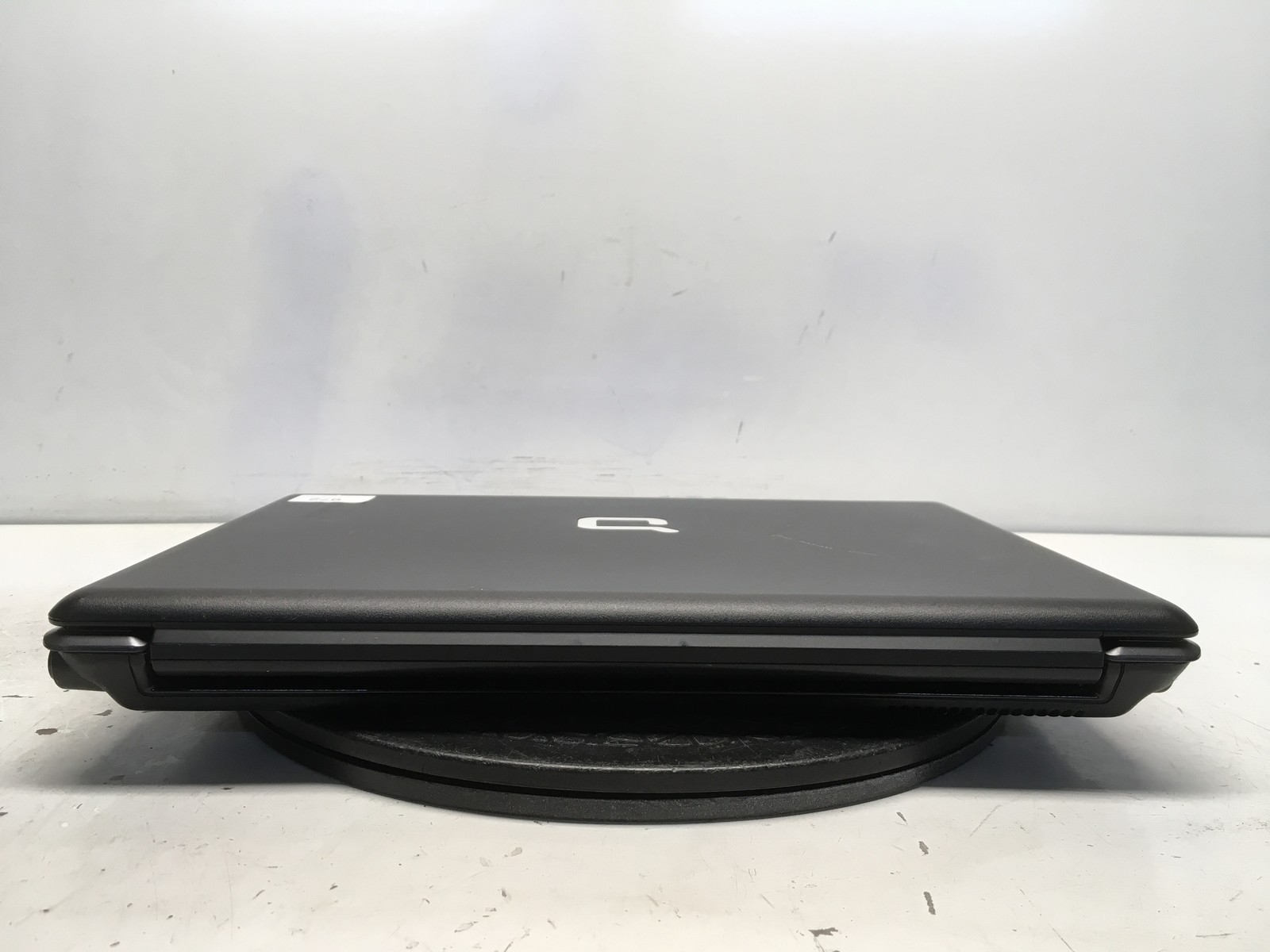 Compaq Presario F579WM AMD Athlon 64 X2 TK-53 1700MHz 2 GB NO HDD No Batt
