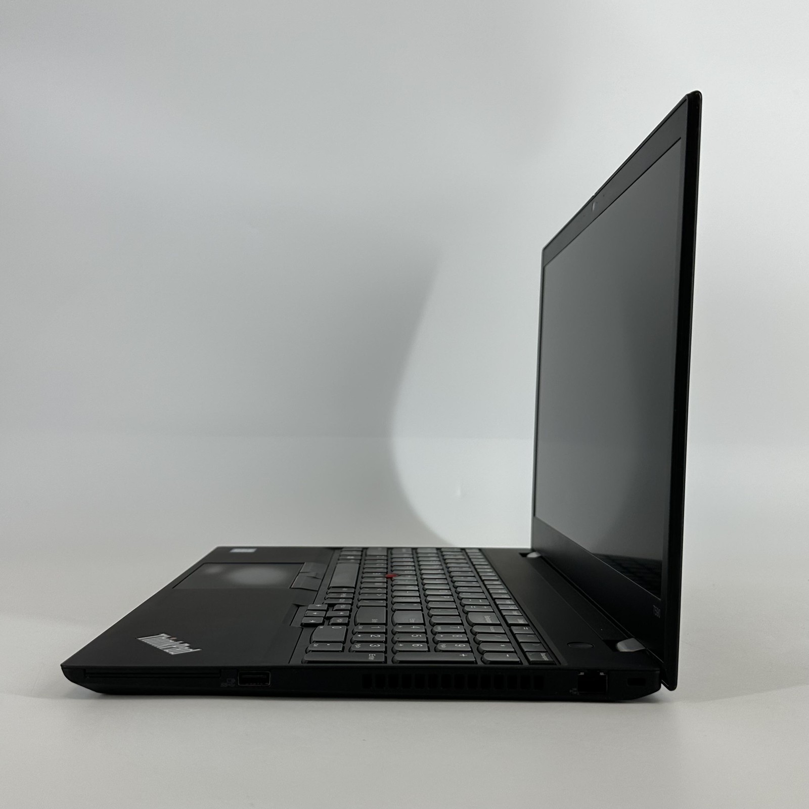 Lenovo ThinkPad T590 15.6 FHD i5-8265U 1.60GHz 16GB 512GB SSD Good