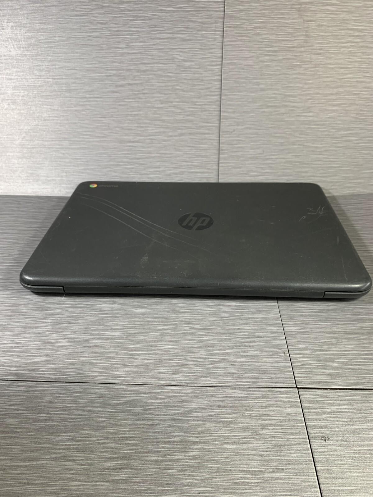 HP Chromebook 14-CA061DX Gray 14″ Touchscreen Intel Celeron Laptop – For Parts