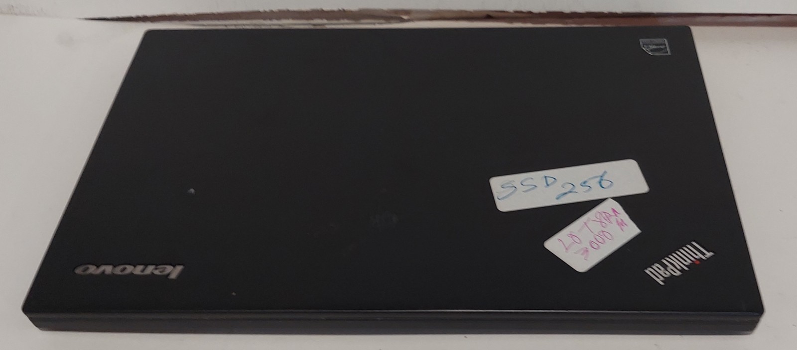 LENOVO ULTRABOOK THINKPAD T450s i7 256SSD 8 RAM GOOD CONDITION