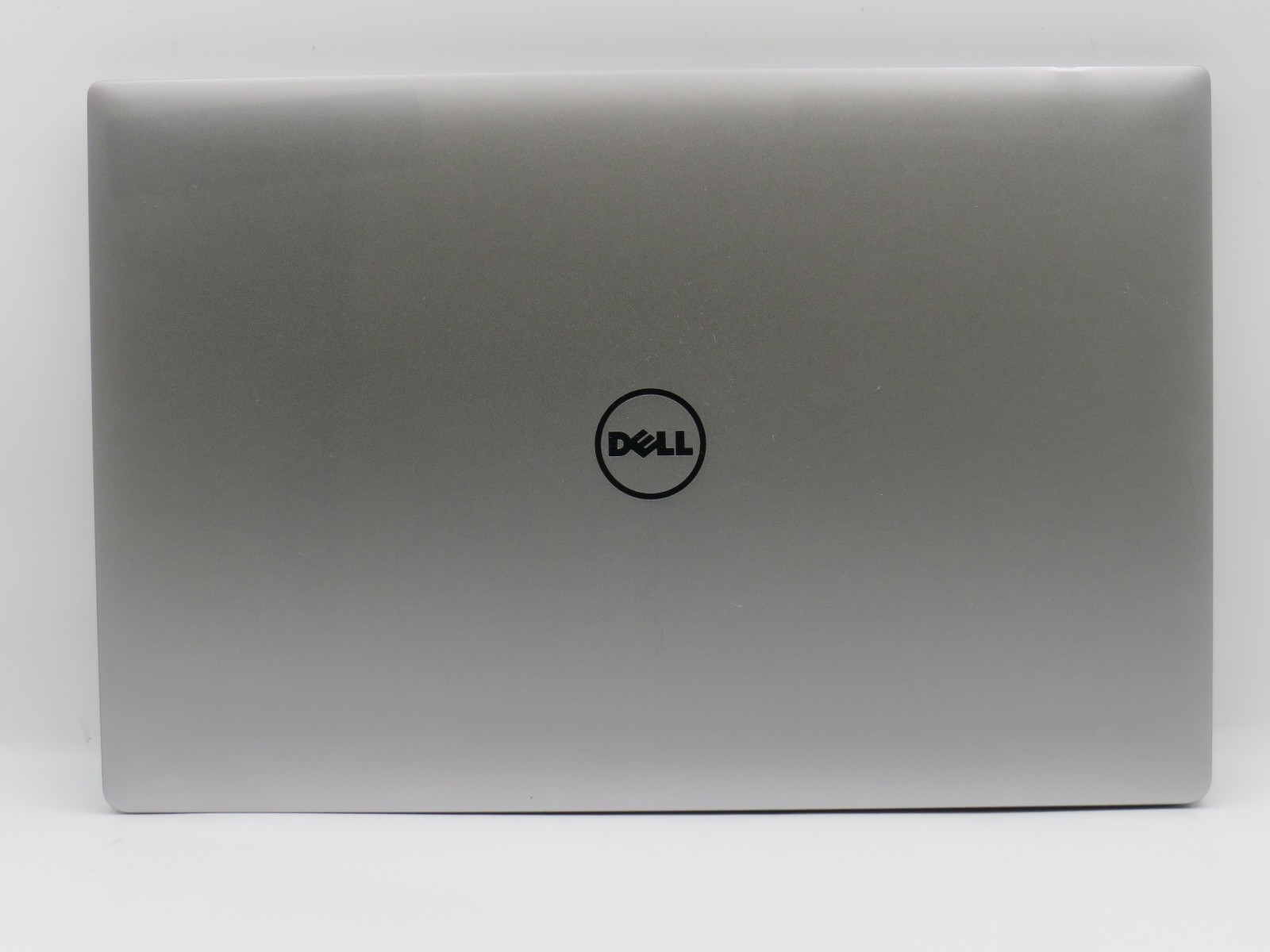 Dell Precision 5520 | E3-1505M@3GHz | 8GB/256GB | 15.6″ 4k Touch | No OS/AC/BATT