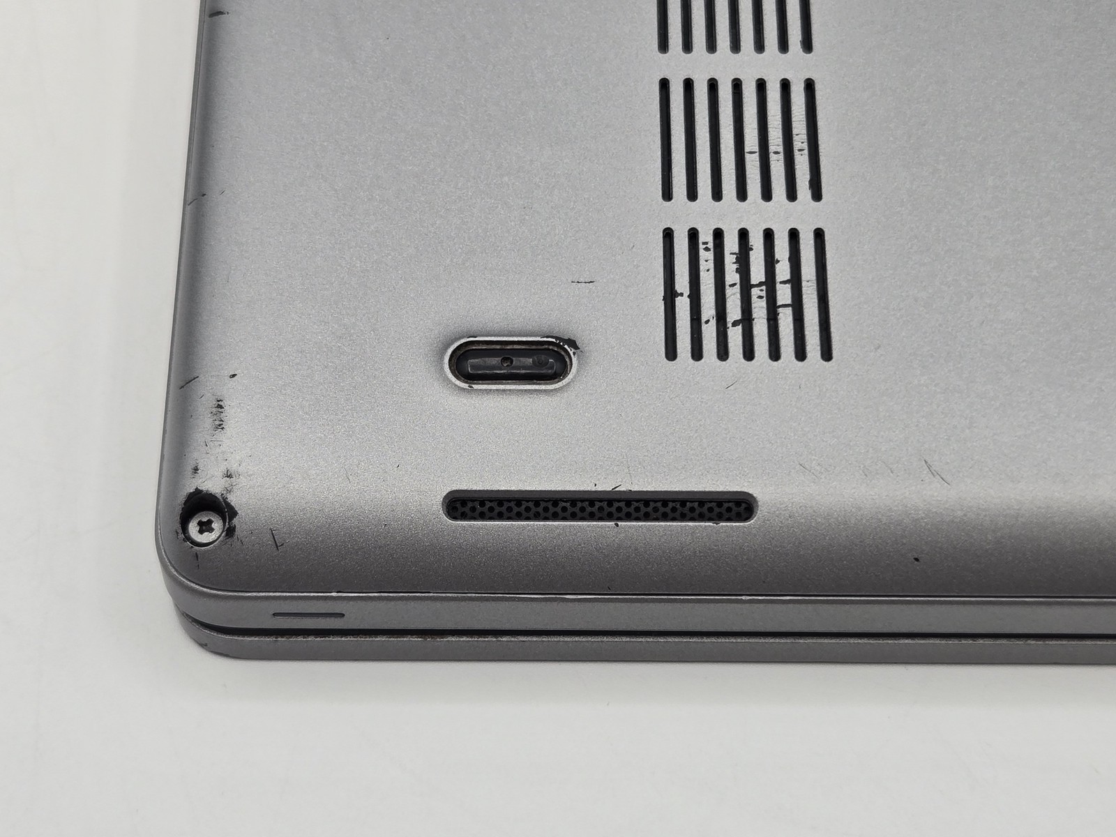Dell Latitude 5510 15″ FHD I5-10310U 256GB SSD 8GB W11P Webcam Backlit