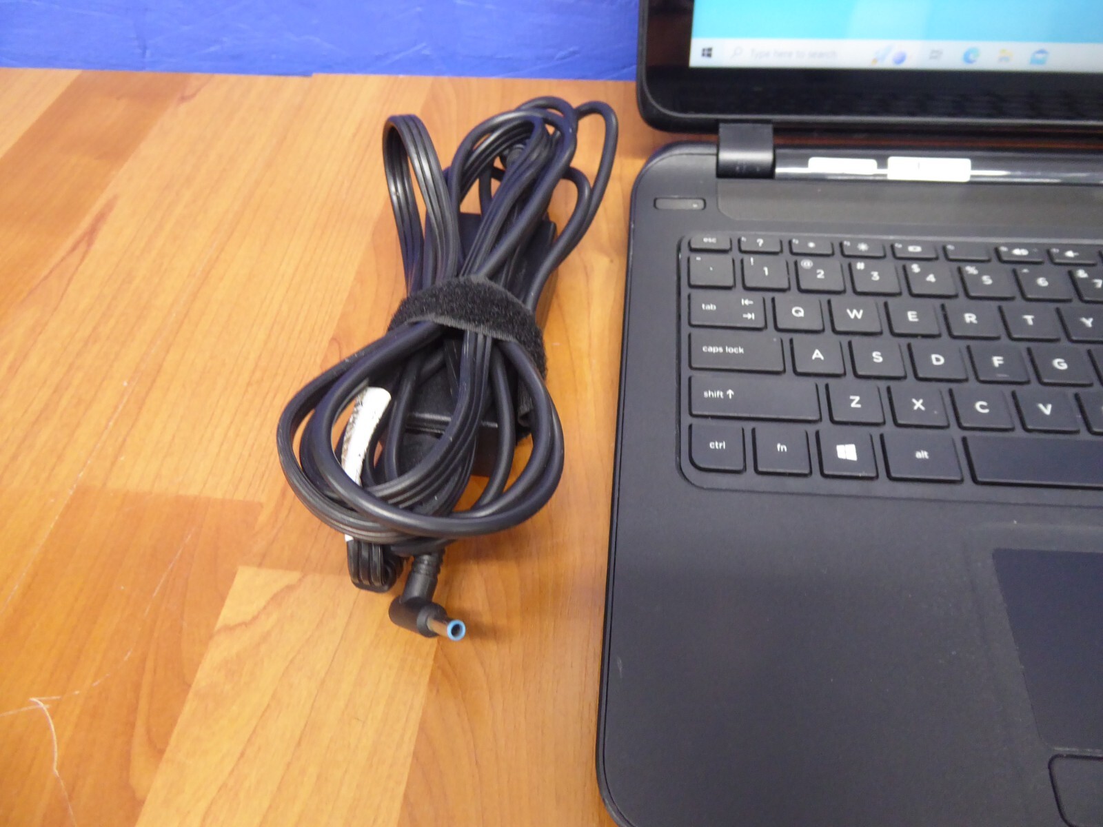 HP LAPTOP 15-F085WM AMD A4-5000 1.5GHz 8GB 240GB SSD WINDOWS 10 HOME