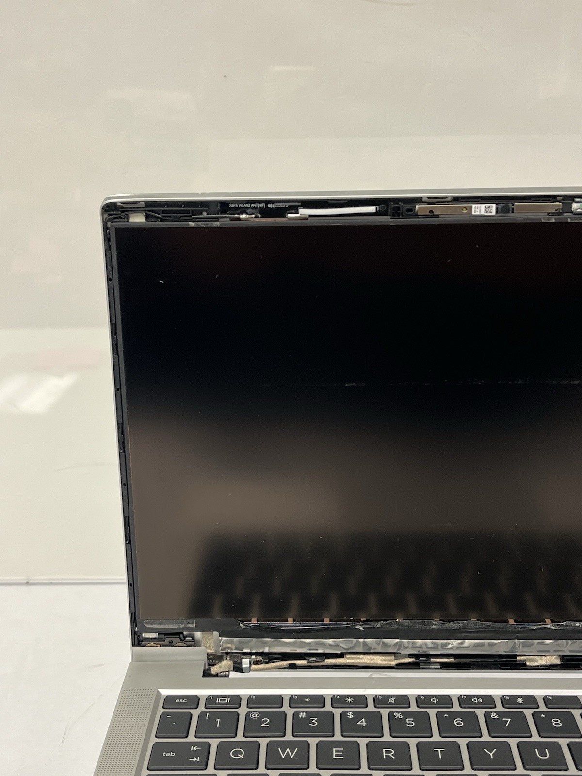 HP ProBook 430 G8 Intel Core i3-1115G4 @ 3.00Ghz 4GB RAM NO HDD NO OS