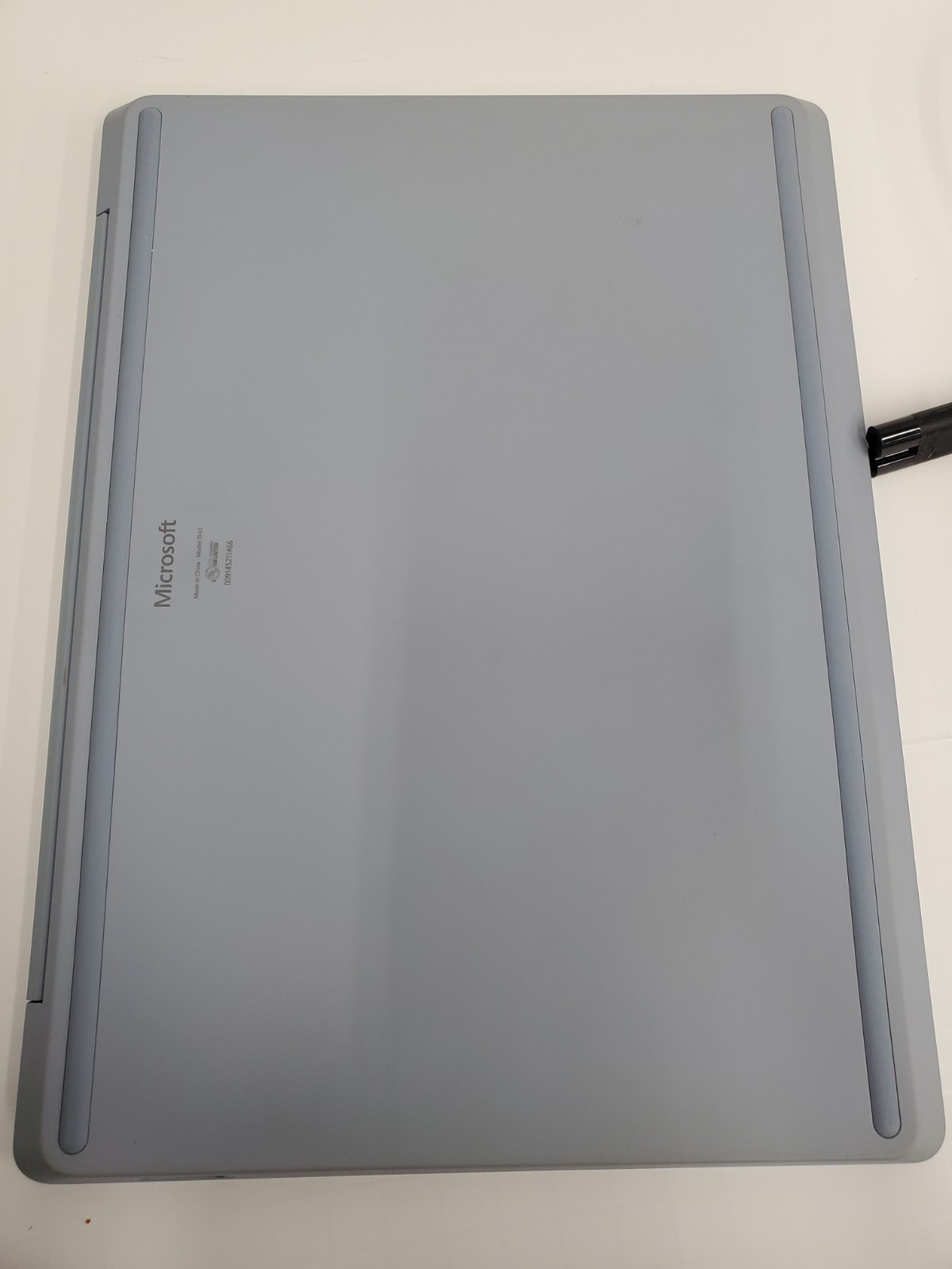 Microsoft Surface Book Go Laptop – 128GB i5 A1943 8GB RAM- 12.4in TouchScreen