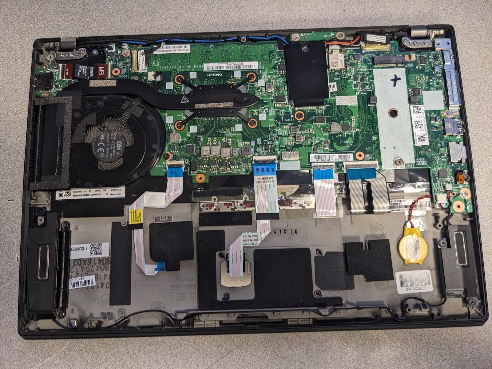 LENOVO THINKPAD T490S i7-8665U @ 1.90GHz, 8GB RAM, NO HDD/OS