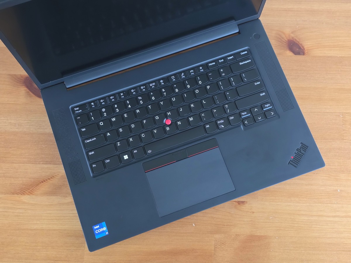 Lenovo ThinkPad P1 Gen 4 i7-11800H 16 2560×1600 16GB 512GB SSD NVIDIA RTX A2000