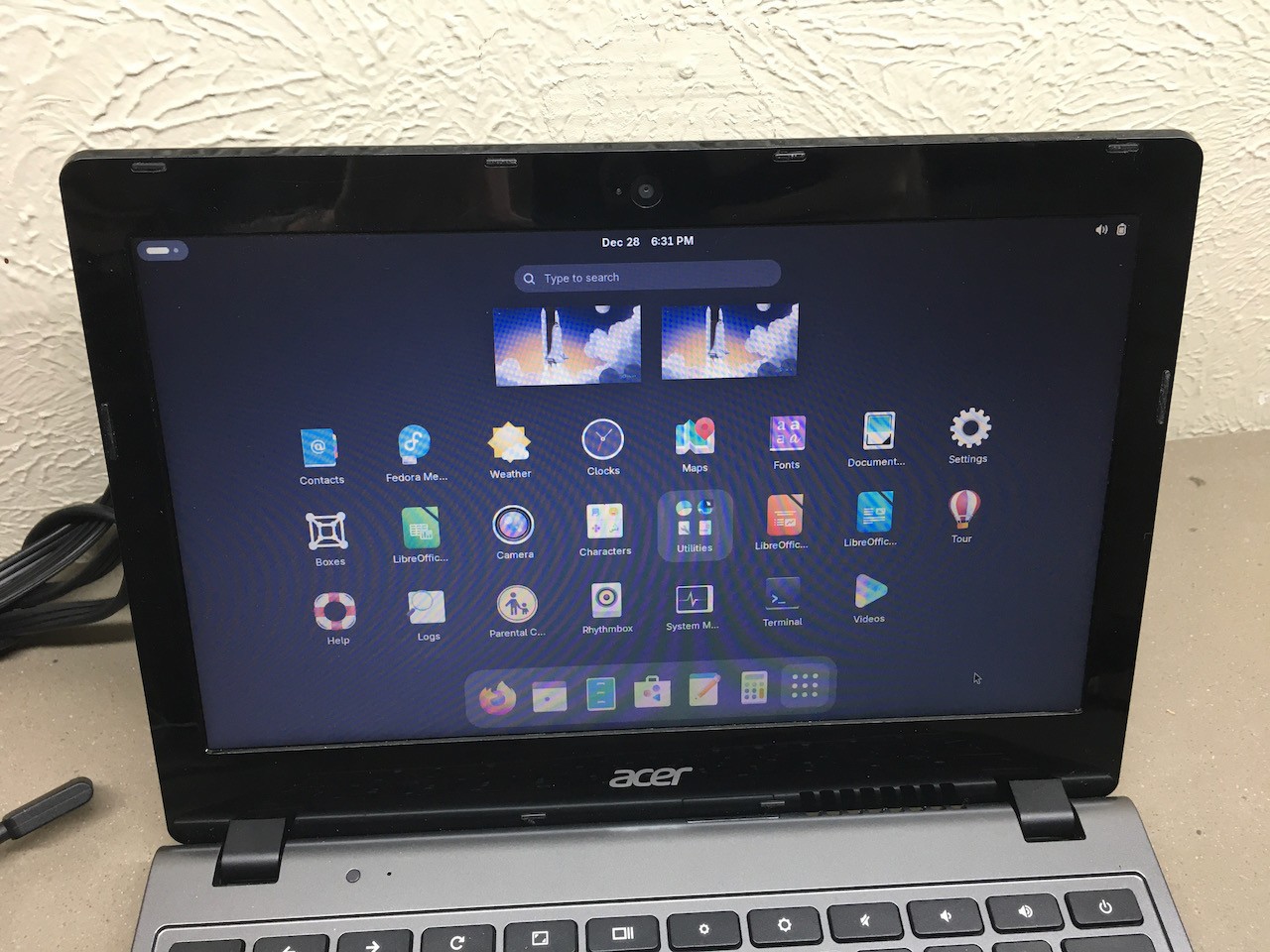 Acer C720 Laptop 11.6″ Intel 1.40GHz 2955U 2GB DDR3 16GB SSD Linux Fedora 43