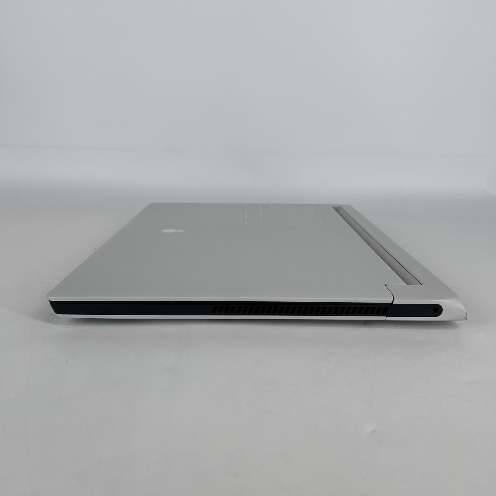 Dell Alienware X17 R1 360Hz FHD i7-11800H 2.30GHz 32GB 1TB RTX 3070 BENT FRAME