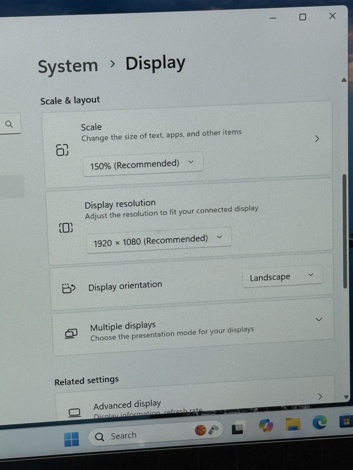 Lenovo ThinkPad T490 14″ FHD i5-8365U 8GB RAM 256GB NVMe Win11P READ