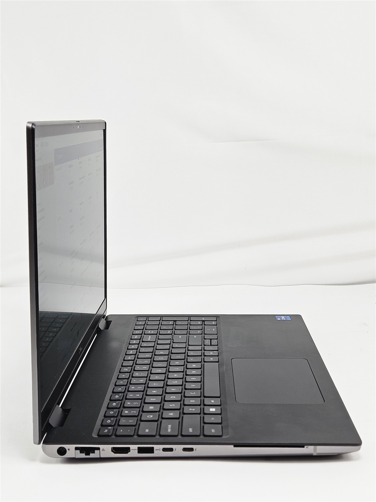 Dell Precision 7670 16″ Workstation Intel i7-12850HX 64GB 1TB SSD RTX A1000