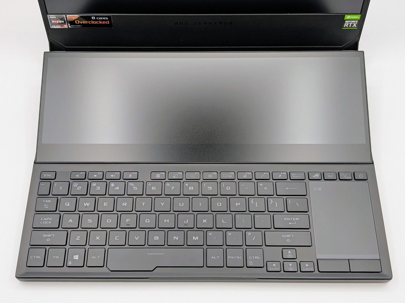 Asus ROG Zephyrus Duo SE 14″ FHD Touch RYZEN 9 5900HX 2TB SSD 32GB W11P RTX 3080