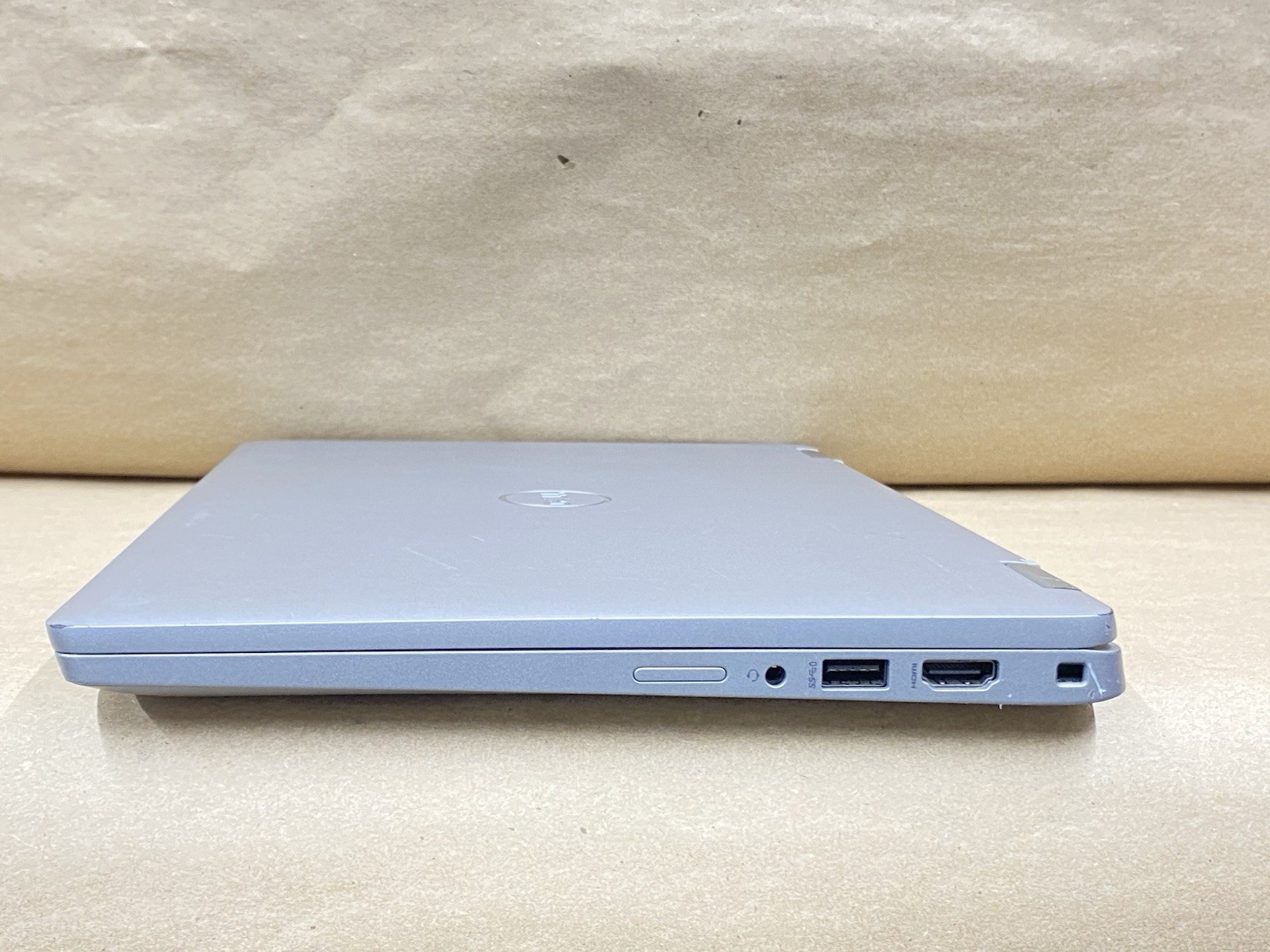 Dell Latitude 5320 – 13″ 1920×1080 – i7-1185G7 – 16GB – 256GB SSD – Win 11 Pro