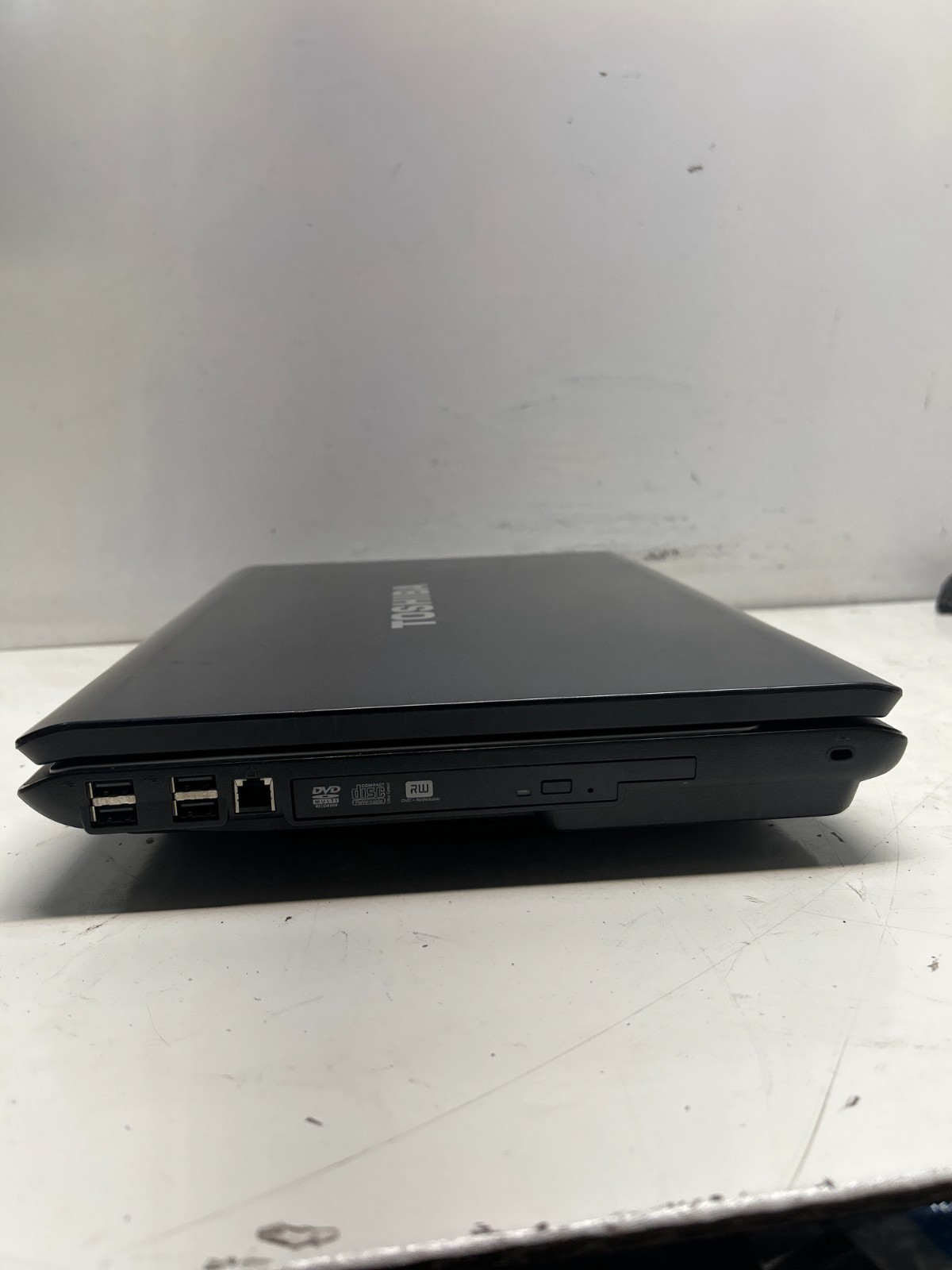 Toshiba Satellite P205D-S7436 AMD Athlon 64 X2 Dual-Core 1.7GHz 3GB NO HDD