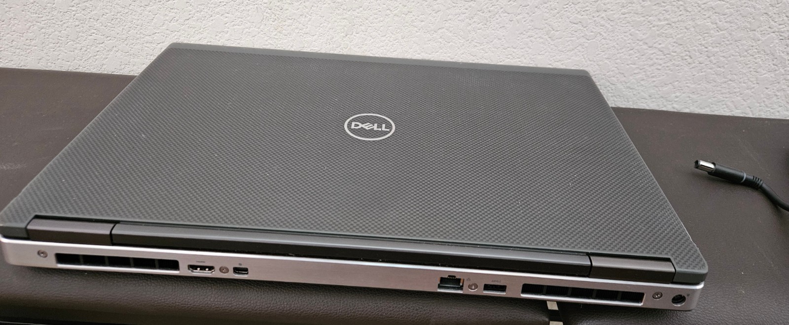 Dell Precision 7740 17.3″ Intel Core i5-9400H 24GB 256gb SSD Win 11 Pro WIFI