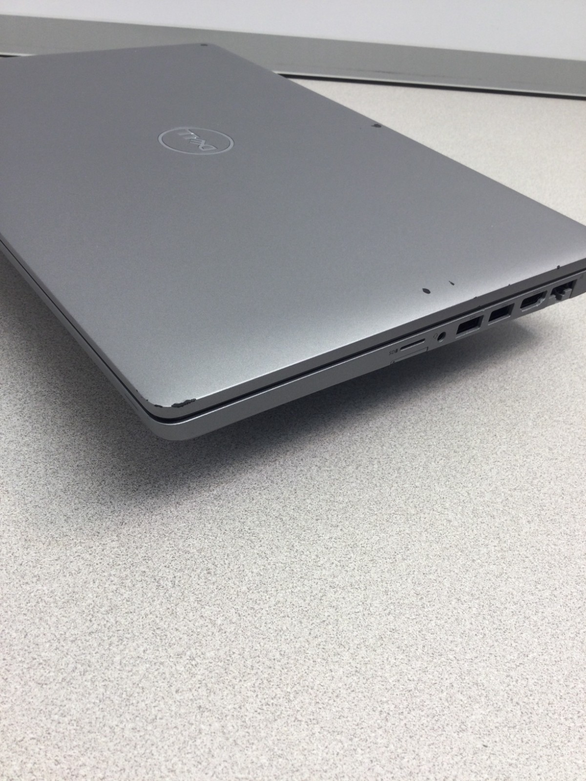 Dell Latitude 5410 14″ (128GB SSD, Core i5-10310U, 1.70GHz, 16GB) WIN 11 PRO
