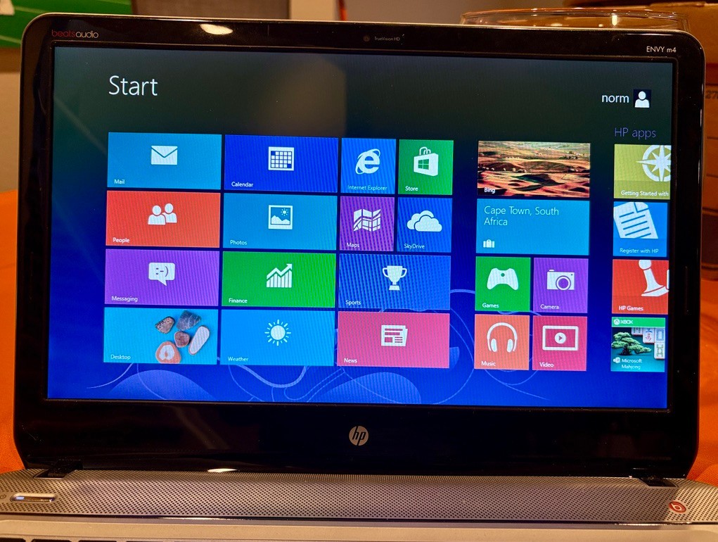 VTG 2012 HP Laptop Model M4-1115DX Core I7 Windows 8 Hard Drive 902GB Works